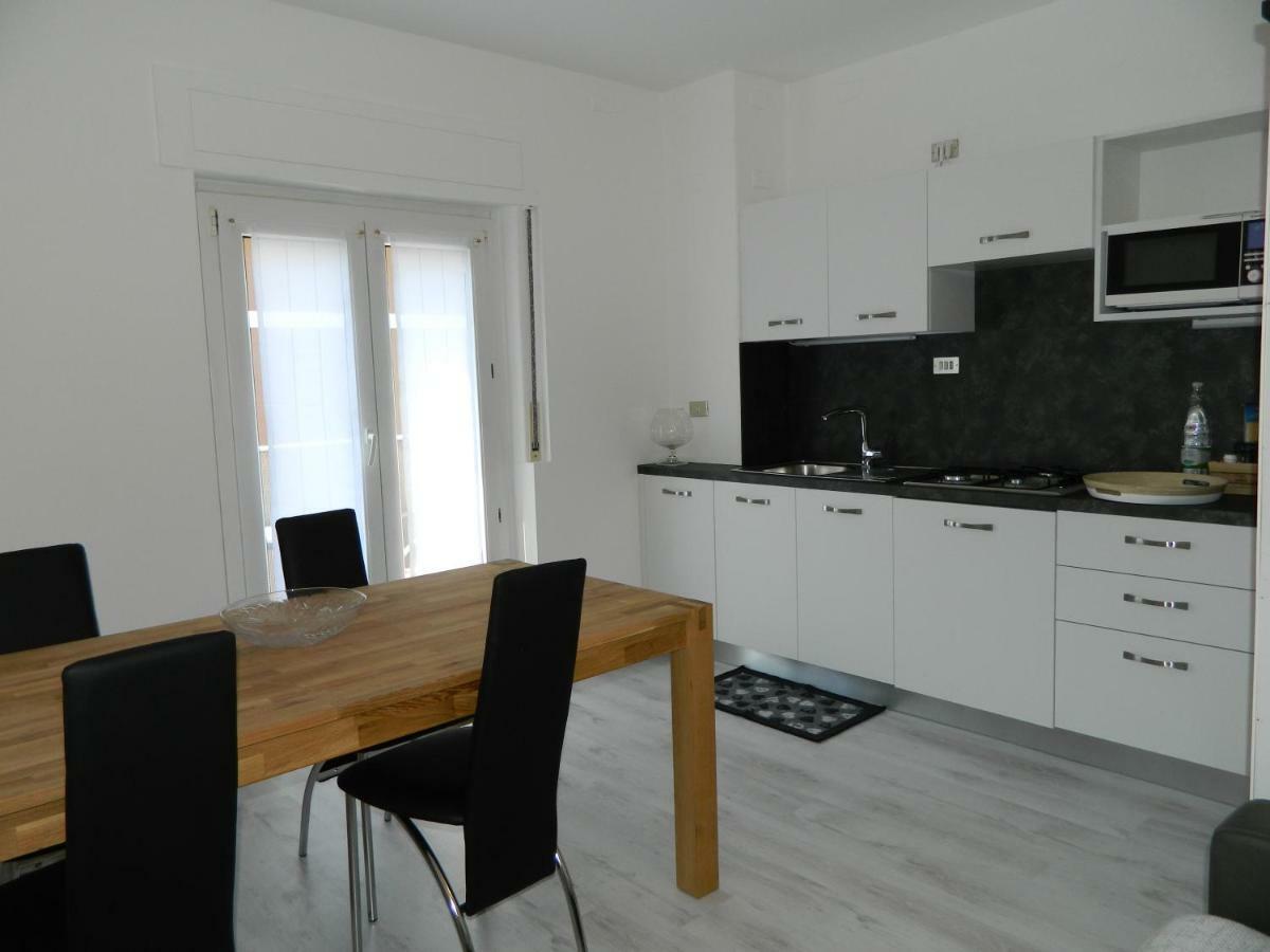 Appartement Wind à Torbole Sul Garda Extérieur photo